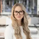 Zuzanna Kaczmarek headshot